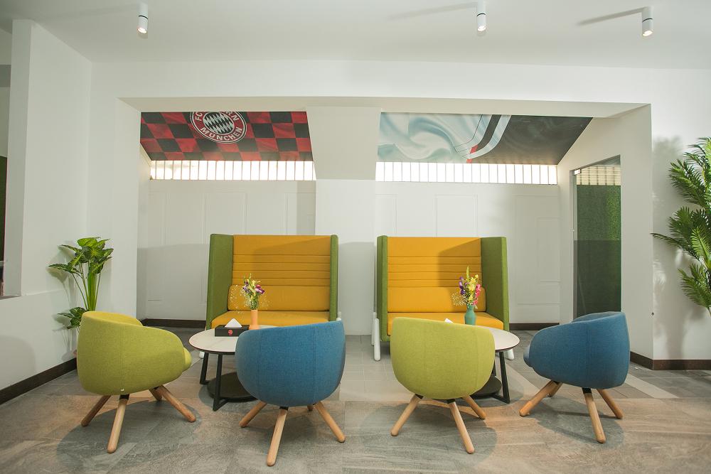 Lobby and Cafe